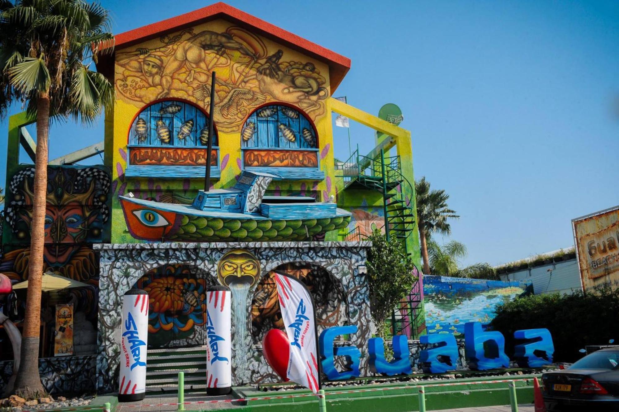 Limassol Beachfront Holiday Villa エクステリア 写真