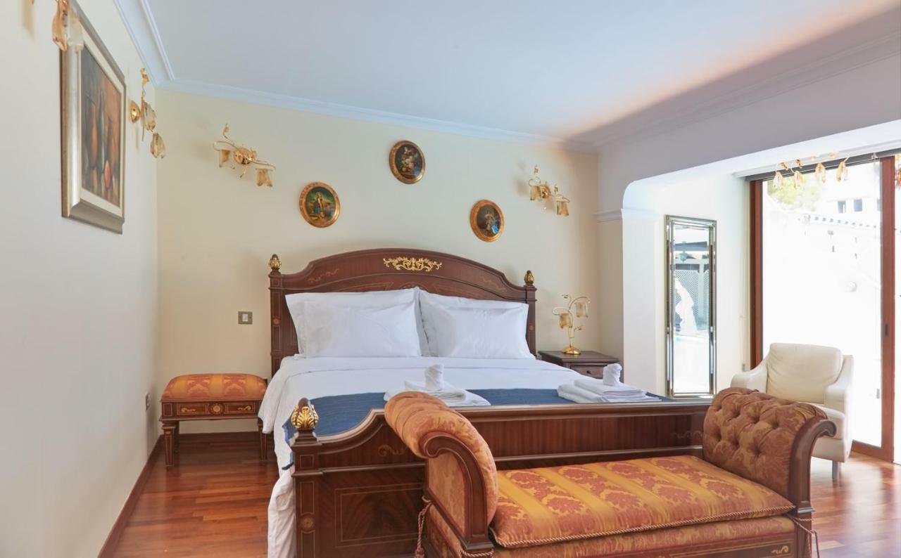 Limassol Beachfront Holiday Villa エクステリア 写真